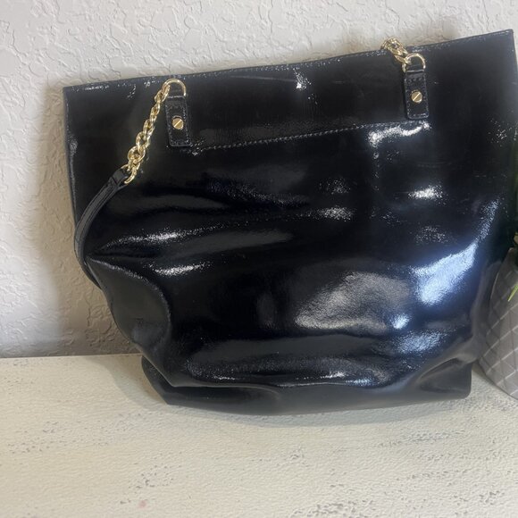 Michael Kors Jet Set Shiny Black Patent Leather Chain Tote - Picture 2 of 10